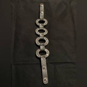 Premier Designs 8” long snap bracelet